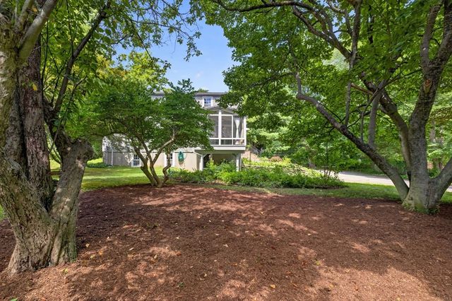 24 Railroad Ave, Taunton, MA 02780
