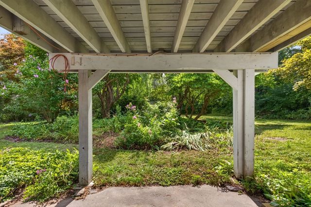 24 Railroad Ave, Taunton, MA 02780