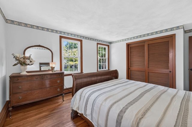 24 Railroad Ave, Taunton, MA 02780