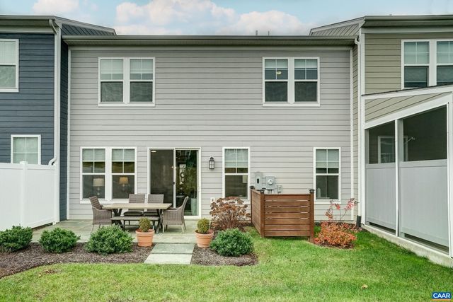 2024 DUNWOOD DR, Crozet, VA 22932