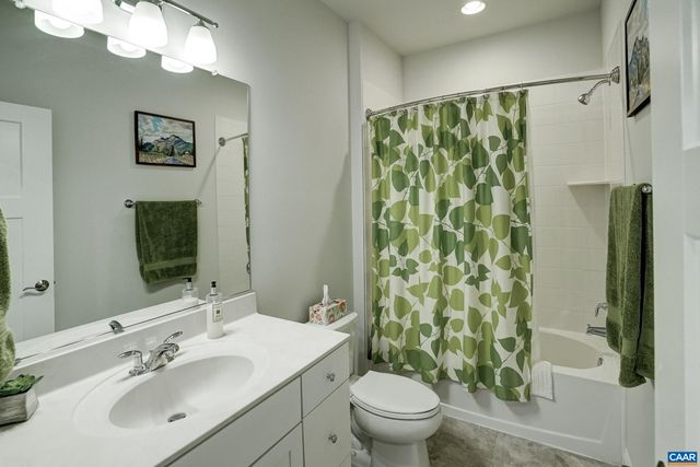 2024 DUNWOOD DR, Crozet, VA 22932