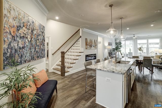 2024 DUNWOOD DR, Crozet, VA 22932