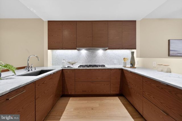 2110-12 SANSOM ST, Philadelphia, PA 19103