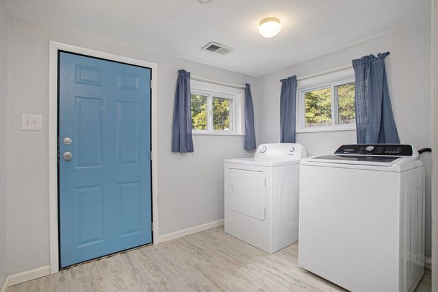 457 S Burr Oak Road, Colon Vllg, MI 49040