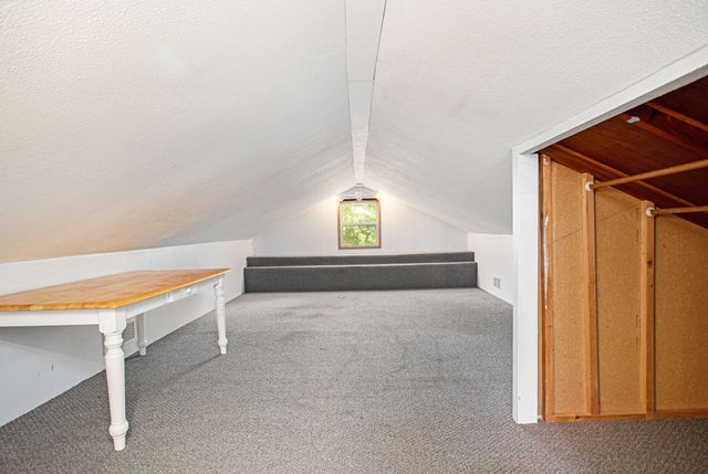 457 S Burr Oak Road, Colon Vllg, MI 49040