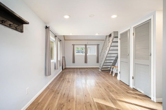 457 S Burr Oak Road, Colon Vllg, MI 49040