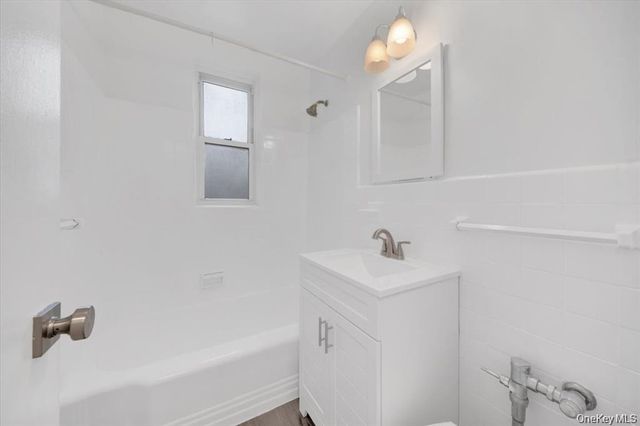 4295 Webster 3K, Bronx, NY 10470
