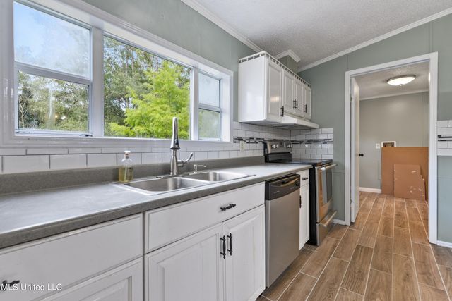 15439 Old Highway 15, D'iberville, MS 39540