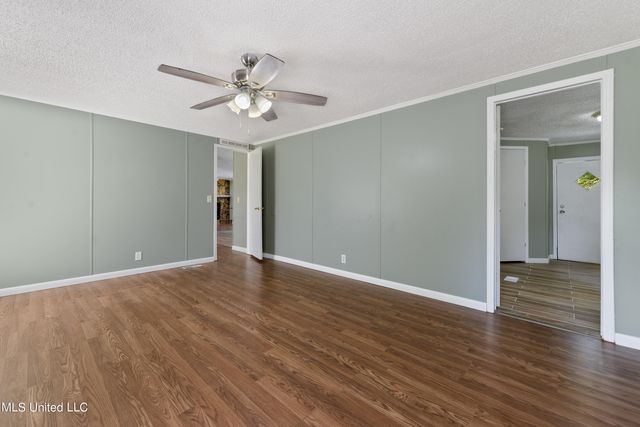 15439 Old Highway 15, D'iberville, MS 39540