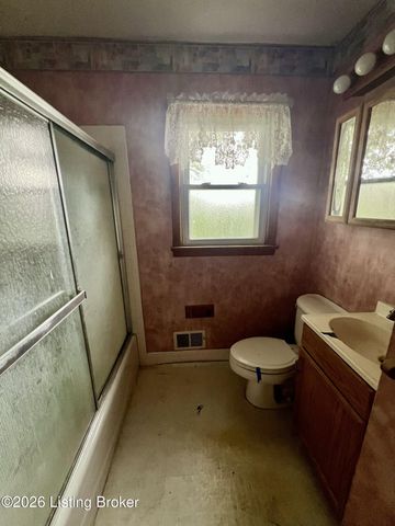 7405 Beahl Blvd, Louisville, KY 40258