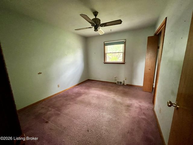 7405 Beahl Blvd, Louisville, KY 40258