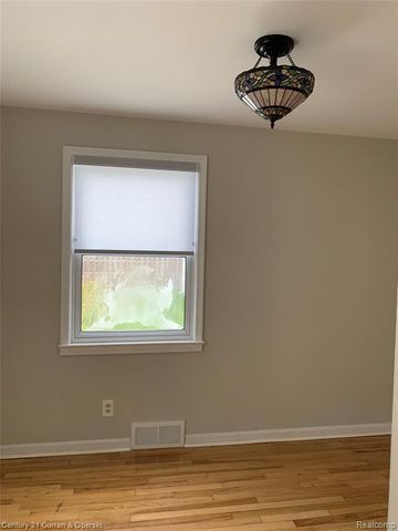 1307 Davis Avenue, Birmingham, MI 48009