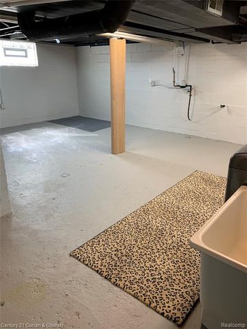 1307 Davis Avenue, Birmingham, MI 48009