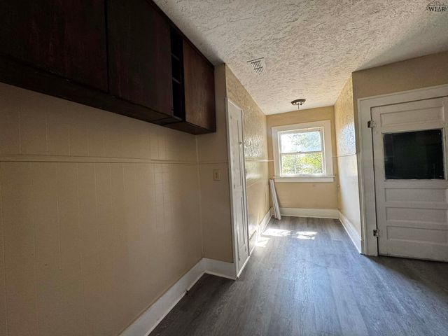 2123 AVENUE G, Wichita Falls, TX 76309