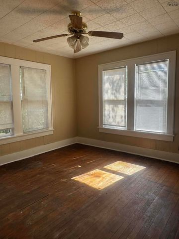 2123 AVENUE G, Wichita Falls, TX 76309