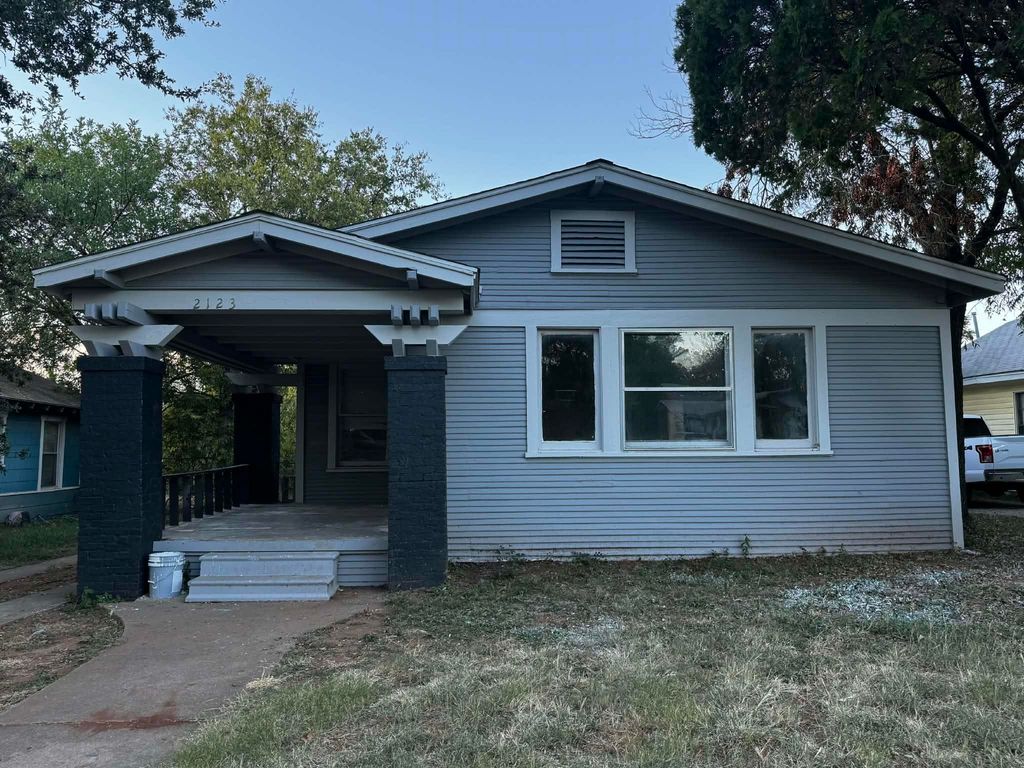 2123 AVENUE G, Wichita Falls, TX 76309