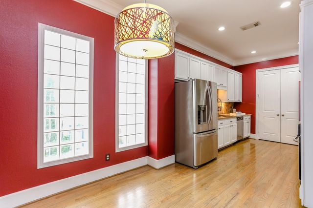 306 Enid Street A, Houston, TX 77009