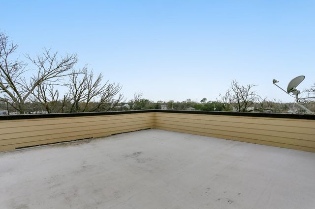 306 Enid Street A, Houston, TX 77009