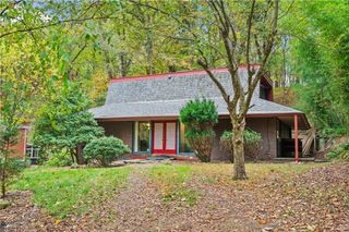 135 Berwyn Rd, Ross Twp, PA 15237