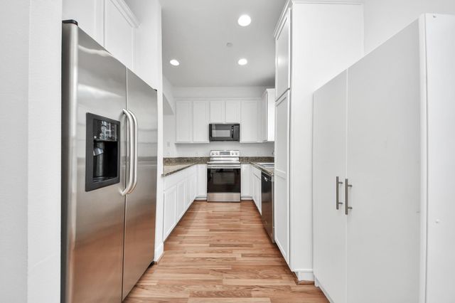 3001 Murworth Drive 904, Houston, TX 77025