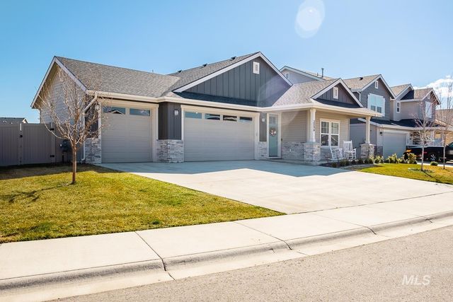 3094 N Greengate Way, Star, ID 83669