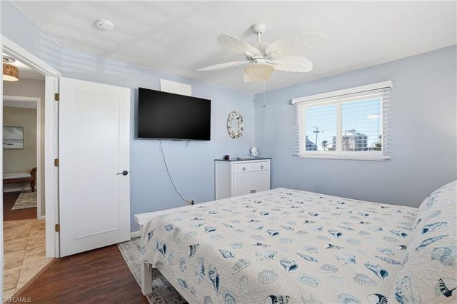 170 Redfish RD, Fort Myers Beach, FL 33931