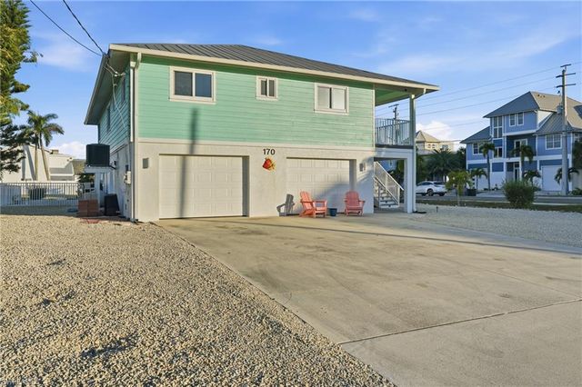 170 Redfish RD, Fort Myers Beach, FL 33931