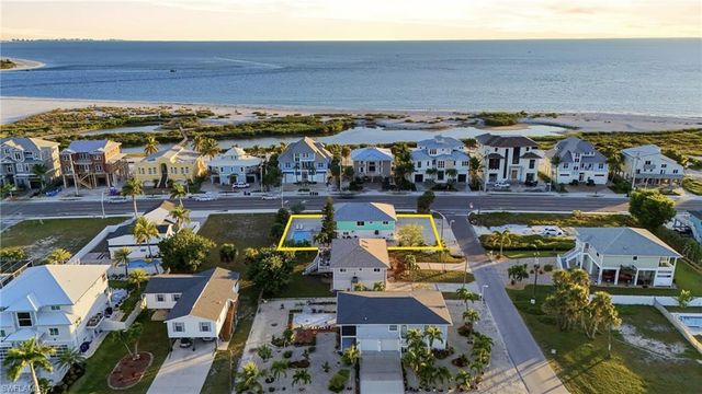 170 Redfish RD, Fort Myers Beach, FL 33931