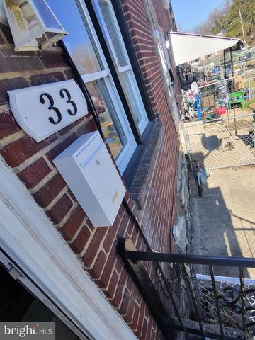 33 MERMONT CIR, Darby, PA 19023