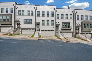 860 Stonehill Lane, Atlanta, GA 30324