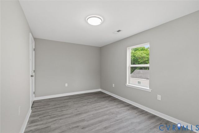 124 S Little Church St, Petersburg, VA 23803