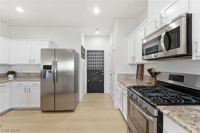 929 Aspen Cliff Drive, Henderson, NV 89011