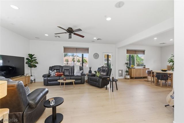 929 Aspen Cliff Drive, Henderson, NV 89011