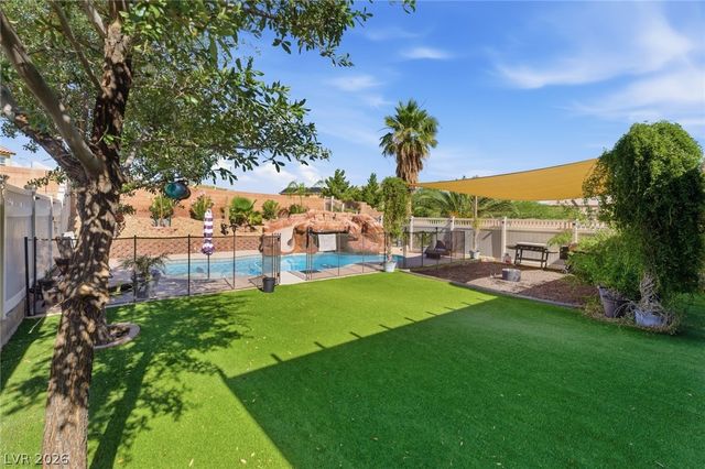 929 Aspen Cliff Drive, Henderson, NV 89011
