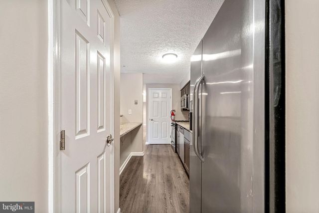 151 KENWOOD DR, Sicklerville, NJ 08081