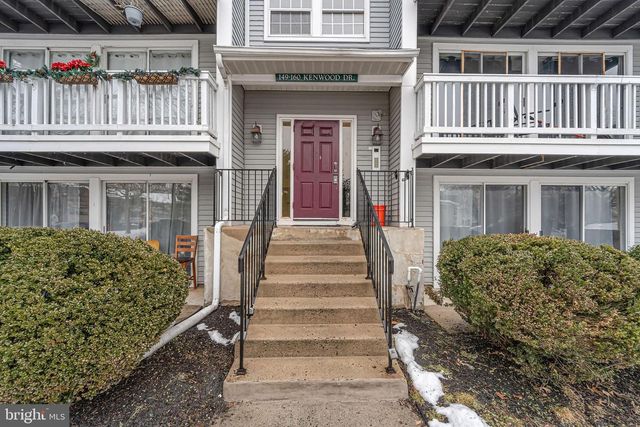 151 KENWOOD DR, Sicklerville, NJ 08081