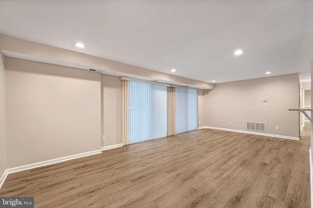 151 KENWOOD DR, Sicklerville, NJ 08081