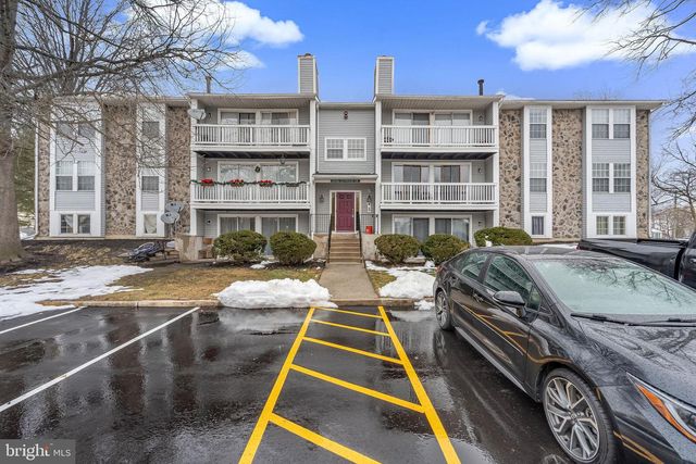 151 KENWOOD DR, Sicklerville, NJ 08081