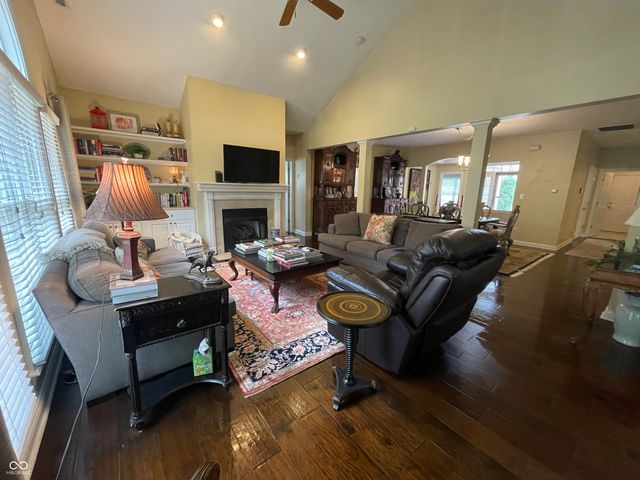 15524 Mission Hills Drive, Carmel, IN 46033