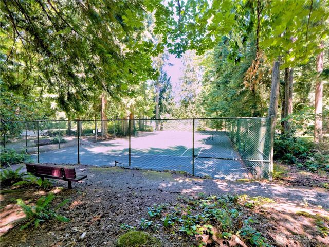 22019 NE 26th Place, Sammamish, WA 98074