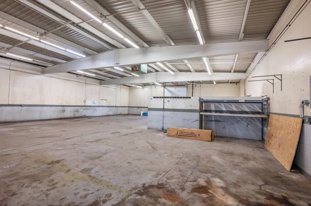 800 Gold Street, Manchester, NH 03103