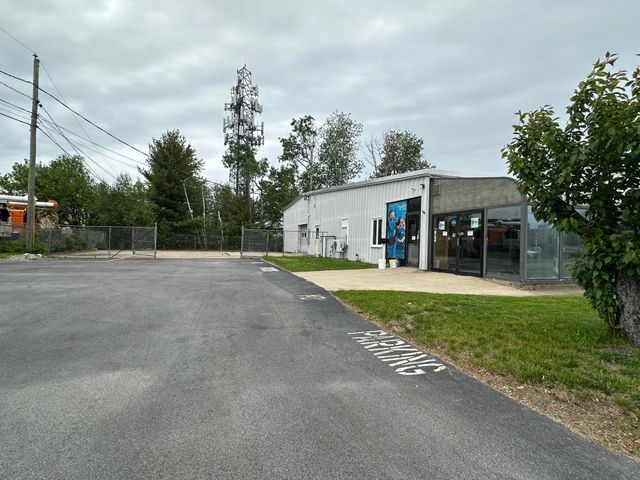 800 Gold Street, Manchester, NH 03103