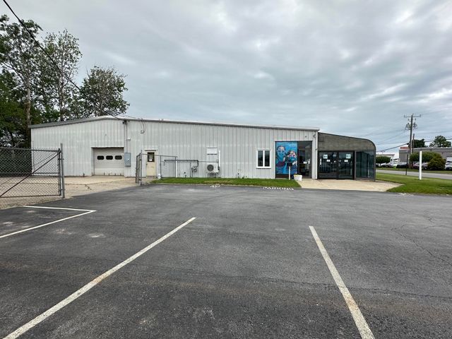 800 Gold Street, Manchester, NH 03103