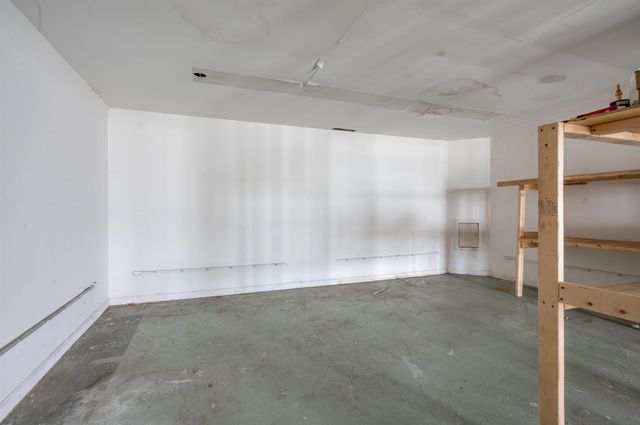 800 Gold Street, Manchester, NH 03103