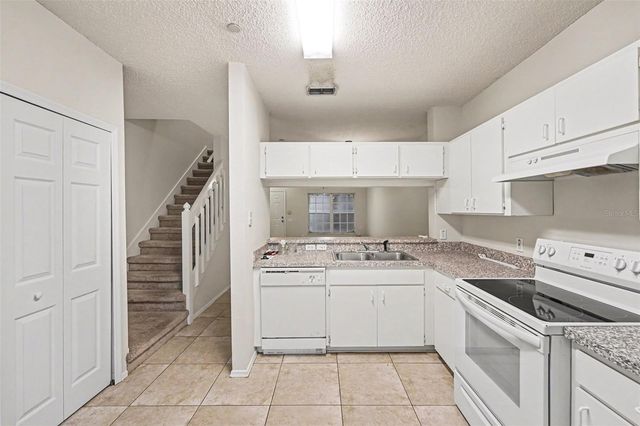 366 COUNTRYSIDE KEY BOULEVARD, Oldsmar, FL 34677