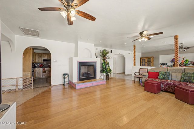 1611 N Blue Ridge Road, Tucson, AZ 85745