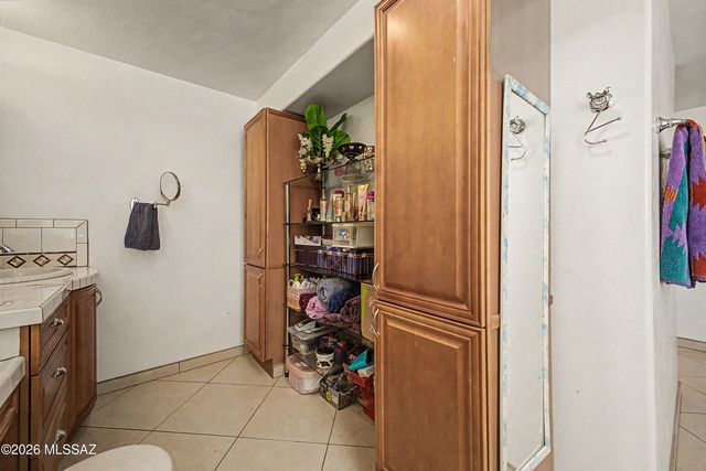 1611 N Blue Ridge Road, Tucson, AZ 85745