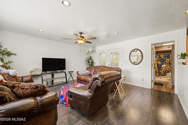 1611 N Blue Ridge Road, Tucson, AZ 85745