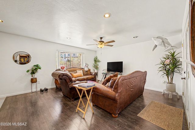 1611 N Blue Ridge Road, Tucson, AZ 85745
