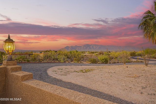 1611 N Blue Ridge Road, Tucson, AZ 85745